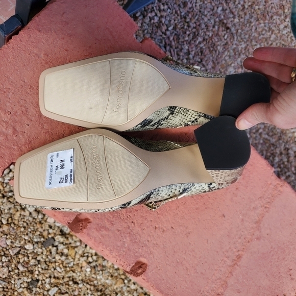 Franco Sarta Hinto Snake Leather Print‎ Sz. 9 3" Heeled Pump - Picture 9 of 11